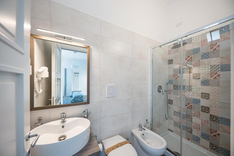 Superior Triple Room image 2