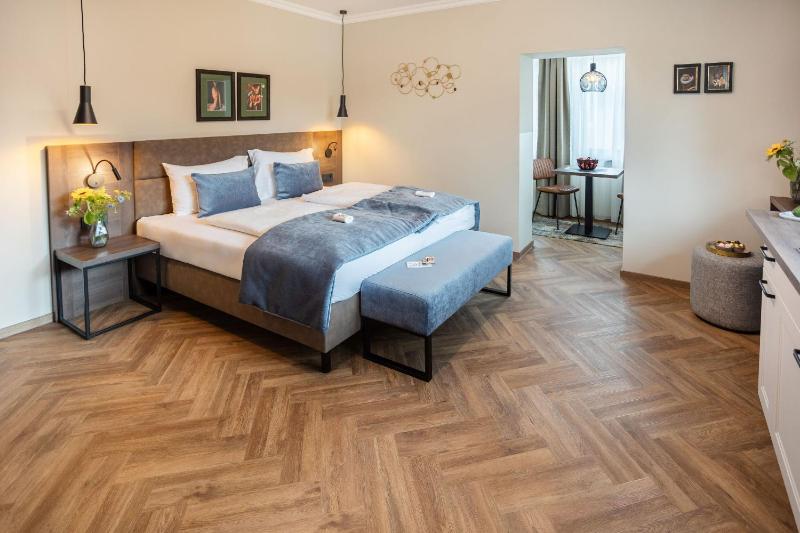 Standard Apartment image 2