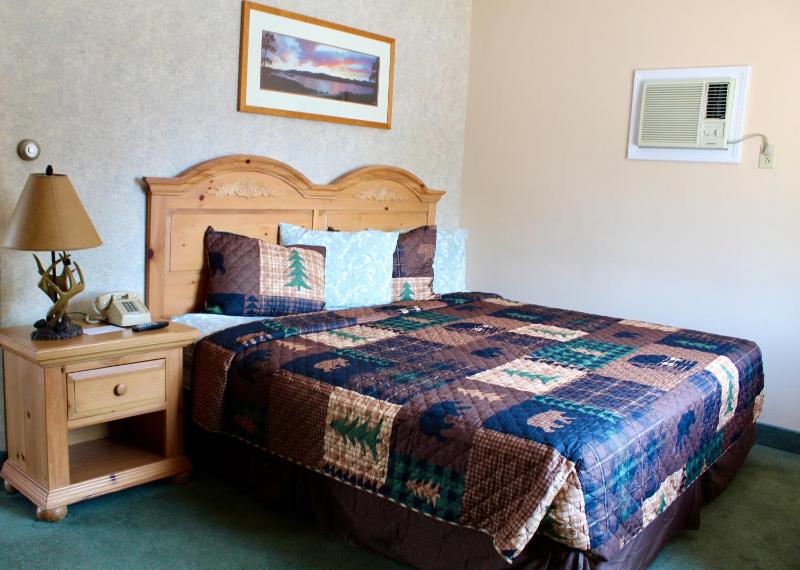 Double Room with Two Double Beds image 4