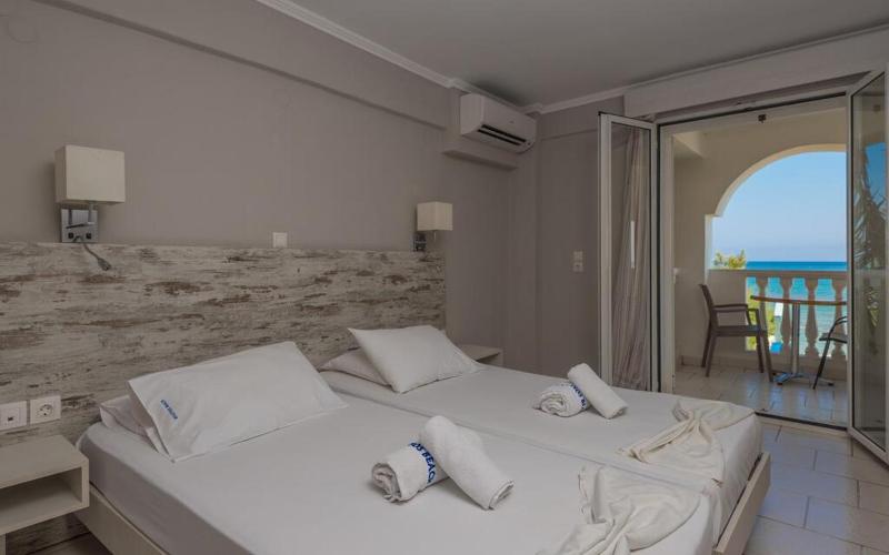 Apartment with Sea View image 4