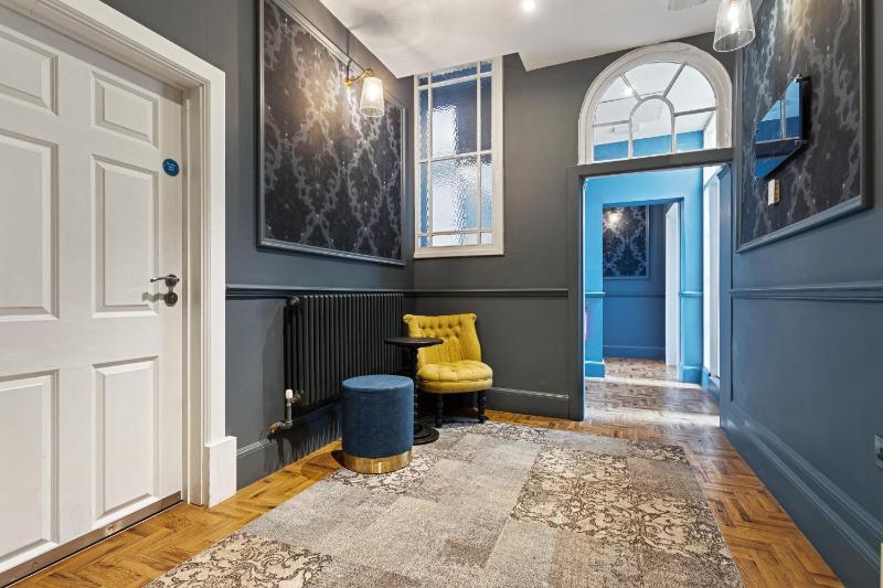 St Martins Lodge - image 39