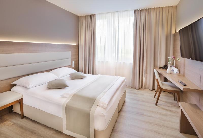 Standard Studio image 2