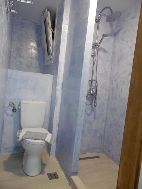 Double Room with Balcony and Sea View image 3