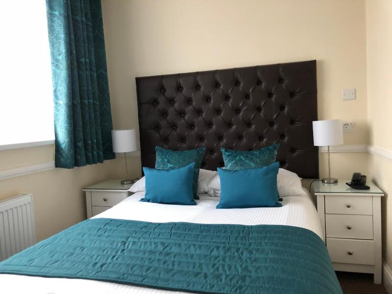 Single Room image 2