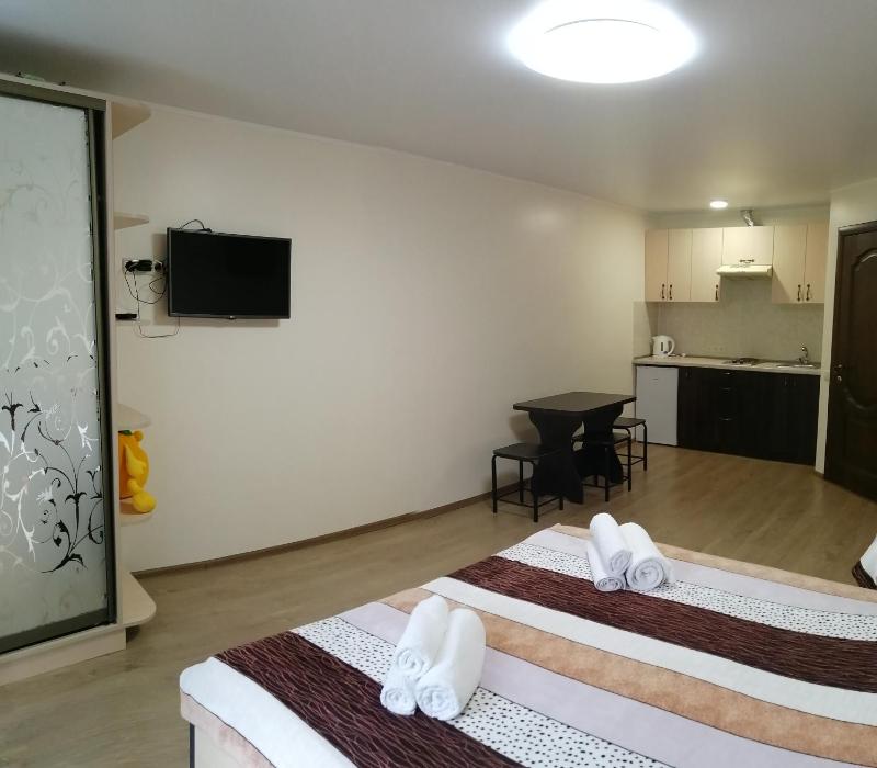 Standard Triple Room image 2