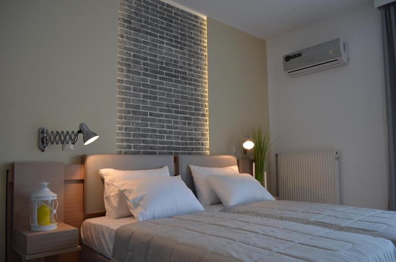 Double or Twin Room image 4