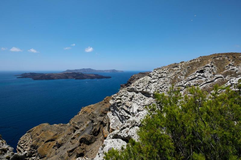 Villa Artemis with Private Pool and Hot Tub - Caldera View image 2