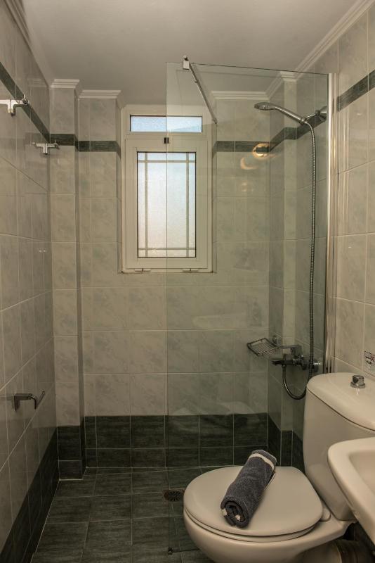 Standard Double or Twin Room with Garden View image 3