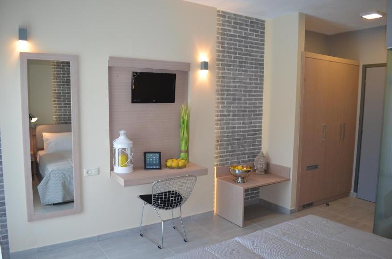 Double or Twin Room image 3