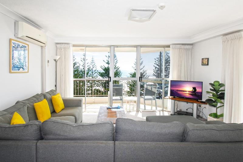 Cashelmara Beachfront Apartments - image 6