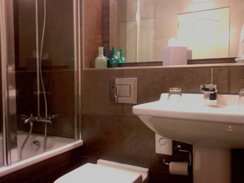 Gallery Suite image 3