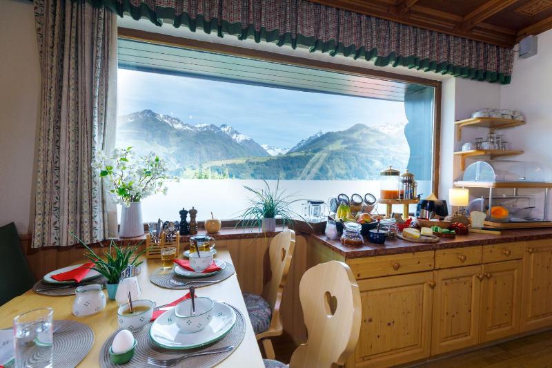Two-Bedroom Apartment with Terrace (4 Adults) image 4