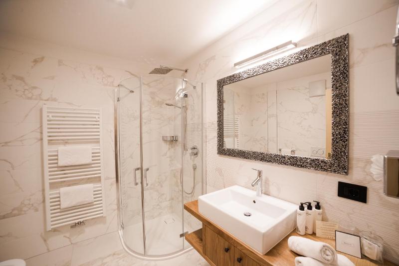 Standard Double or Twin Room with Balcony image 1