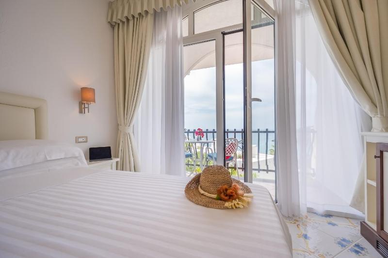 Grand Hotel Le Rocce - image 22