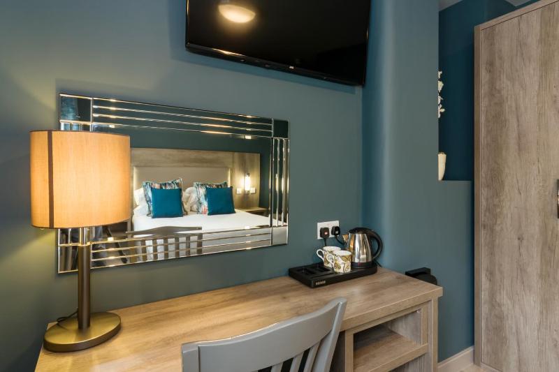 Hotel No 8 - image 35