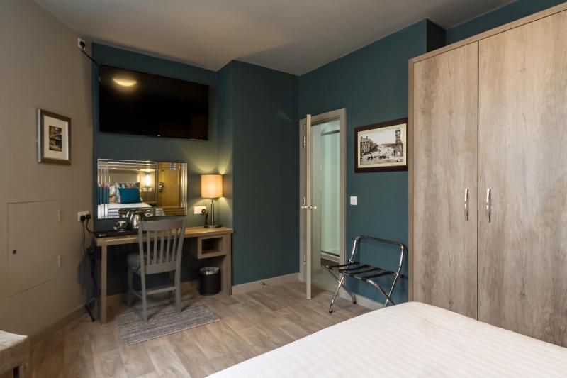 Hotel No 8 - image 34