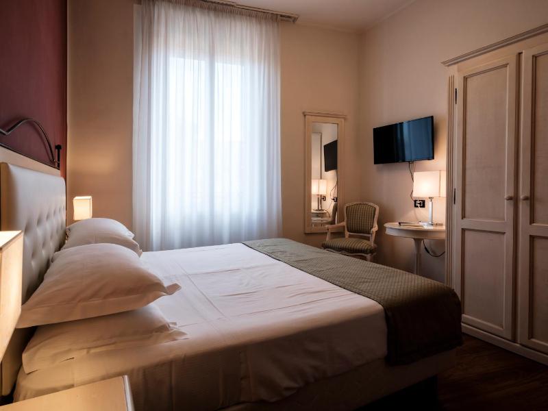 Hotel Accademia - image 7