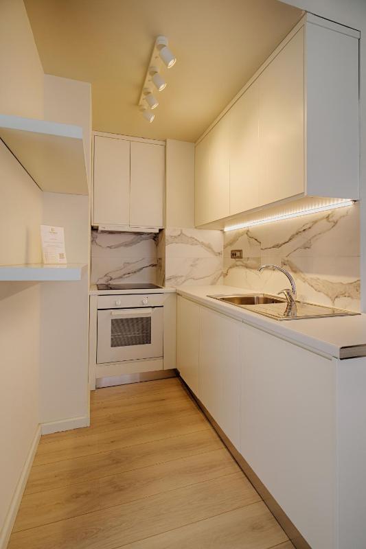 Studio Apartment image 1