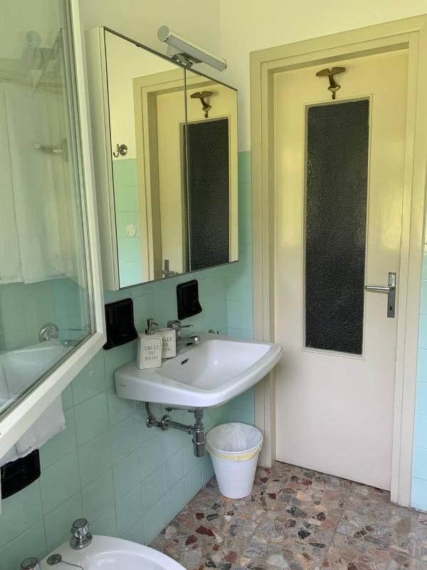 Triple Room with Garden View image 2