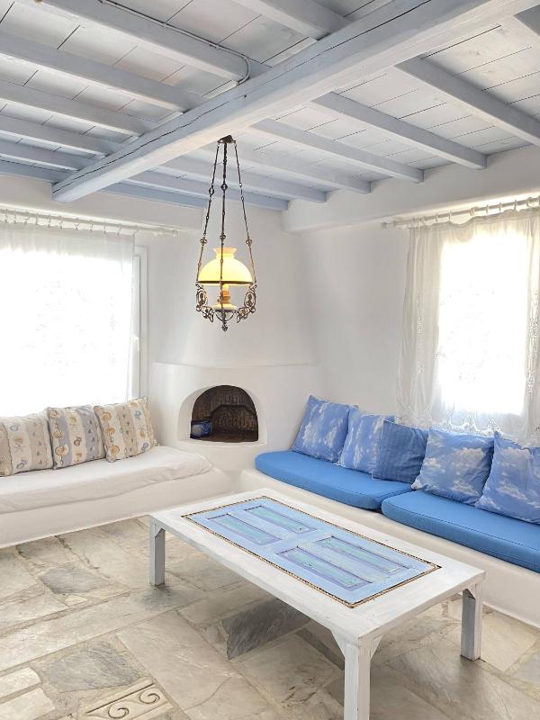 Myrovi Harmony Suites - Sea View & Pool in Kanalia - image 4