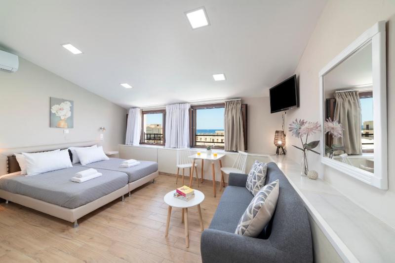 Superior Room with View image 3