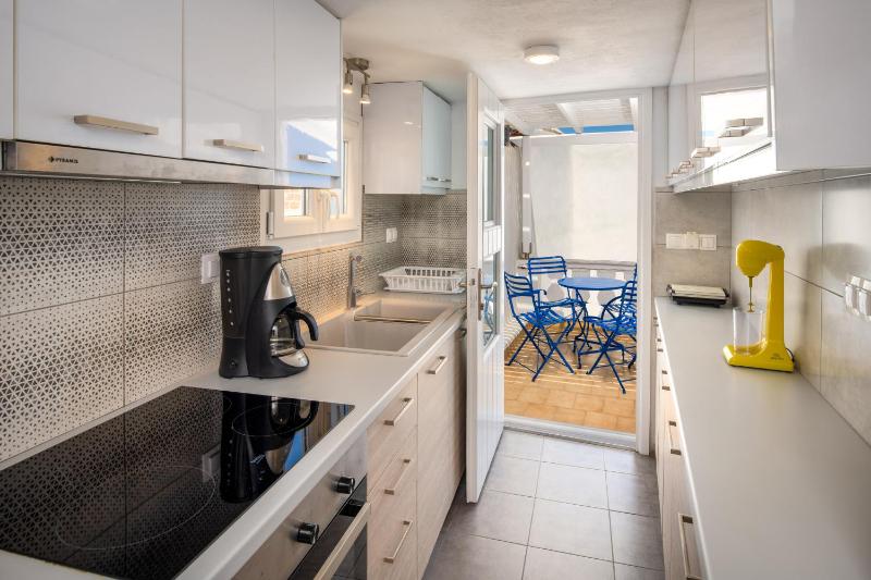One-Bedroom Apartment image 1