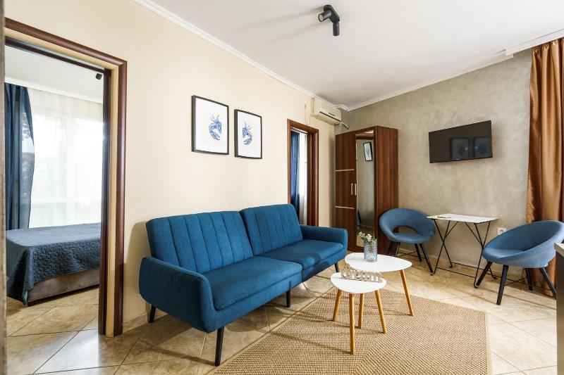 Small Three Room Apartment image 1