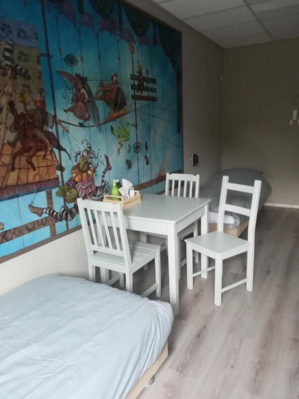 Standard Quadruple Room image 2