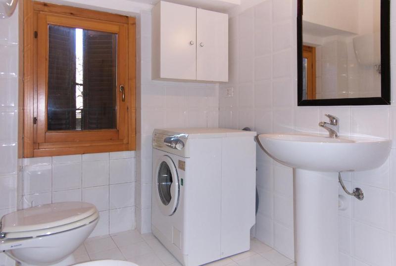 Two-Bedroom Apartment with Terrace  and Veranda image 3