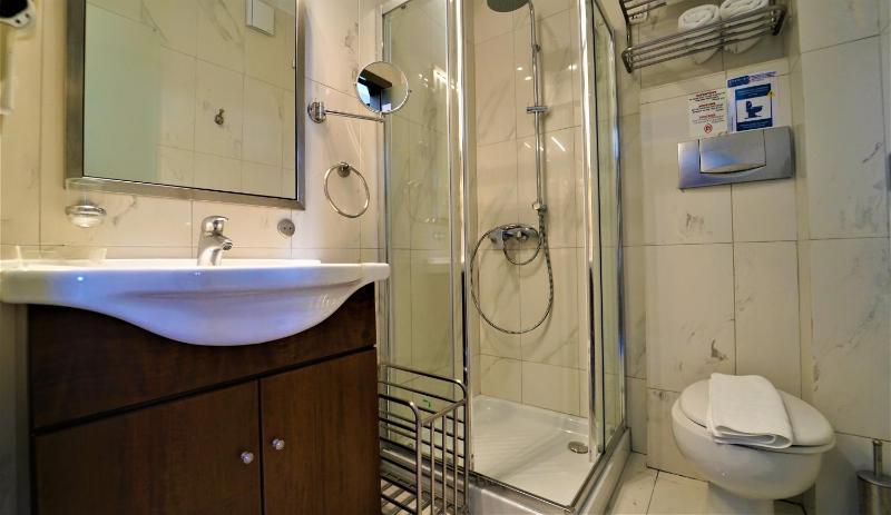 Suite image 2