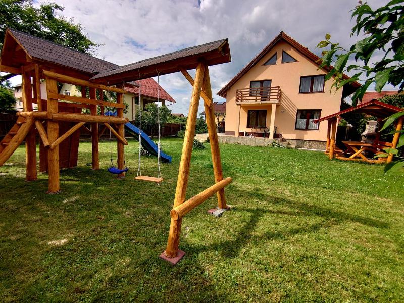 Three-Bedroom House image 2