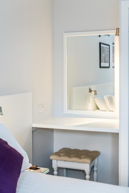 Two - Bedroom Chalet - Accessible Braeriach image 4