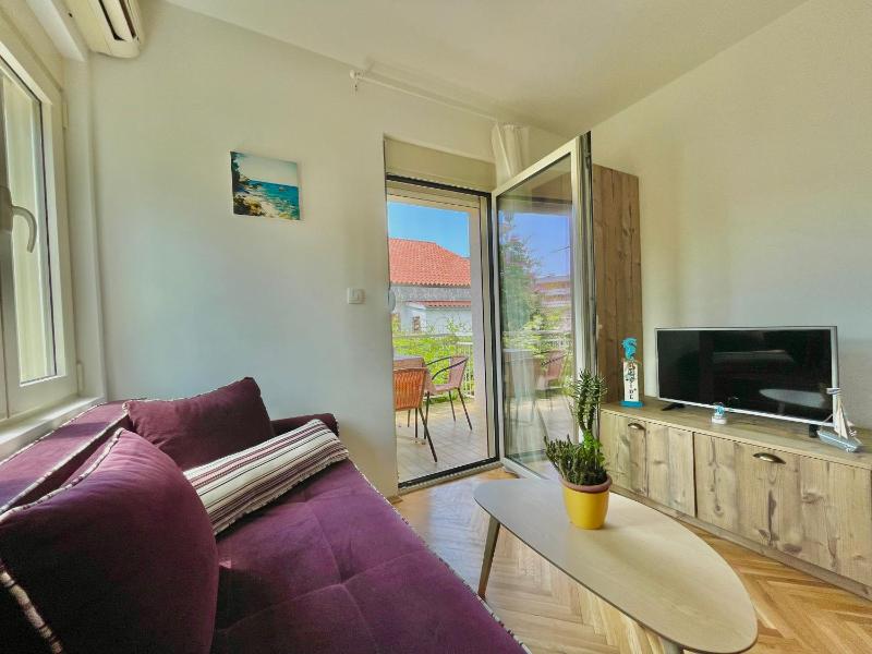 Garden House Budva - image 15