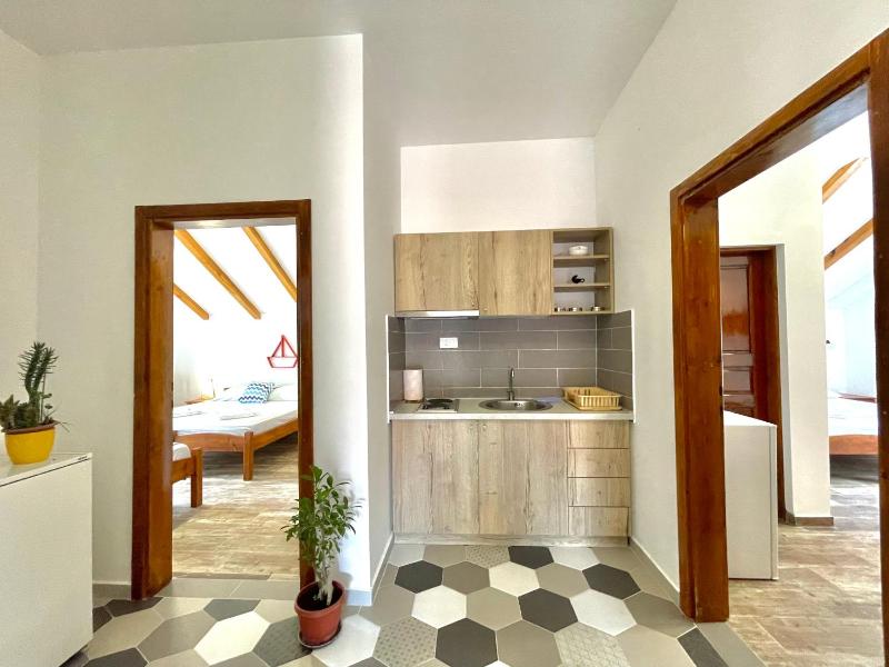 Garden House Budva - image 4