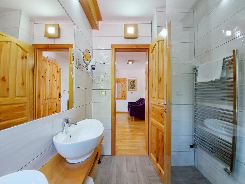 Superior Quadruple Room image 2