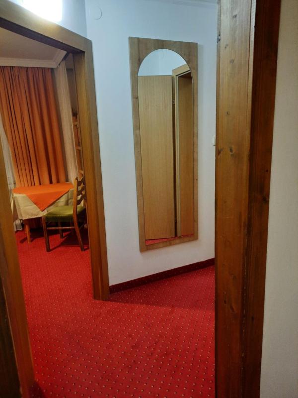 Standard One-Bedroom Apartment image 4