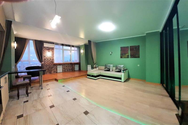 One-Bedroom Apartment image 1