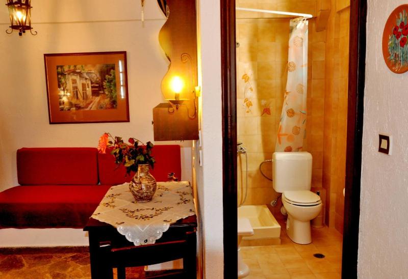 Apartment with Sea View (3 Adults) image 4