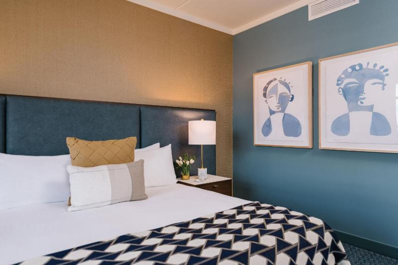 King Suite image 3