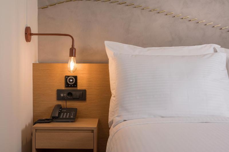 Double Room with Sea View image 4