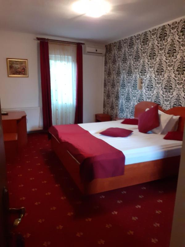 Superior Double Room image 4