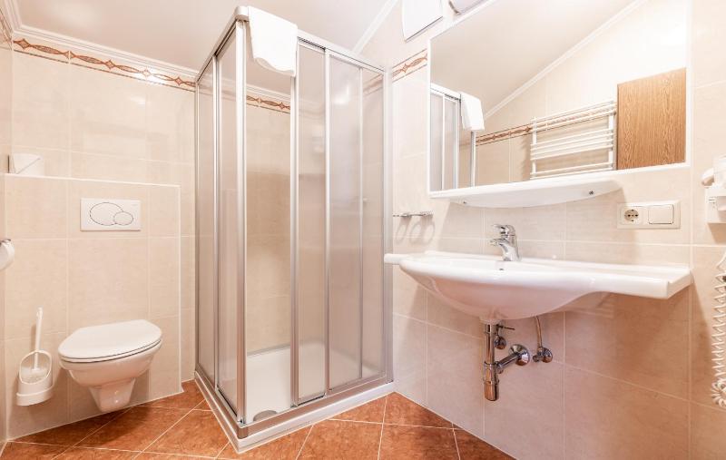 Double Room image 1