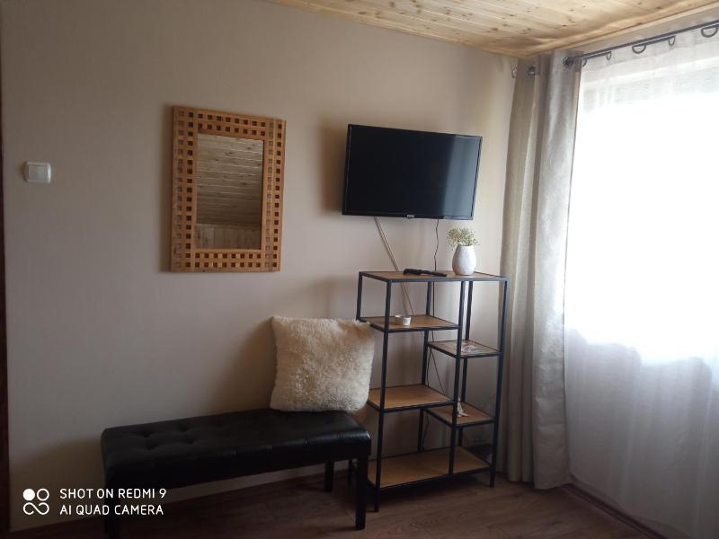 Double Room with Shared Bathroom image 3