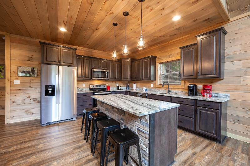 Creekside Manor Too cabin - image 4