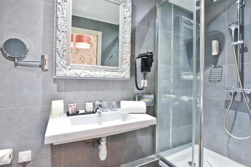 Standard Single Room image 4