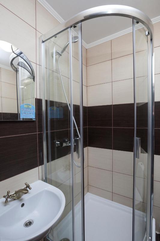 Standard Double Room image 2