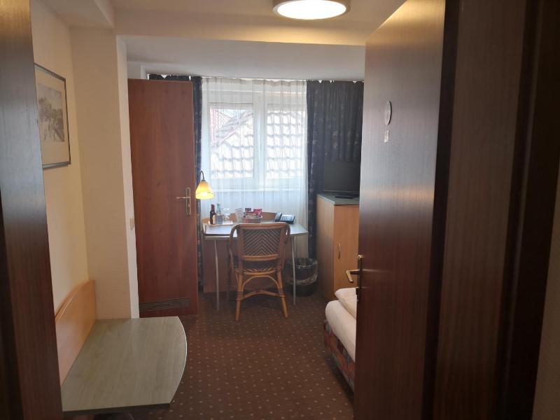 Standard Single Room image 1