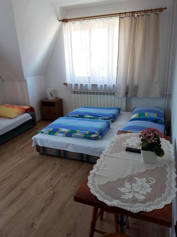 Quadruple Room image 2