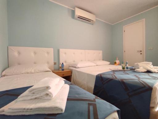 Triple Room image 3