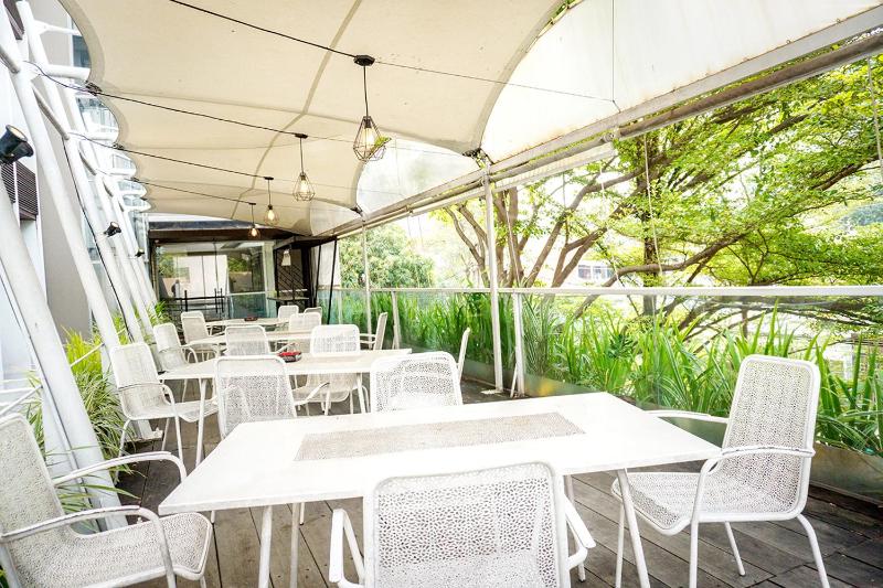 Andelir Hotel Simpang Lima Semarang - image 23
